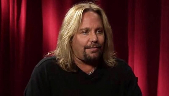 Vince Neil Charged With Assault | 97.9 The Loop | WLUP-FM